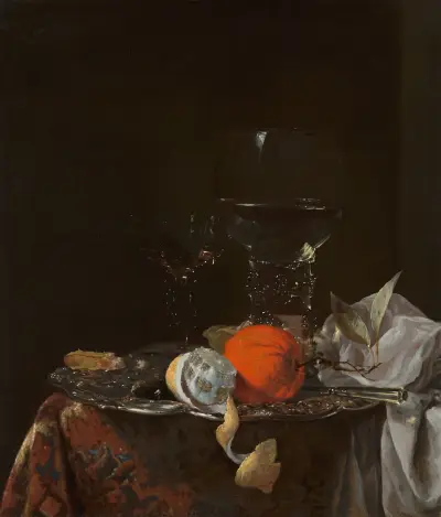 Stillleben mit Früchten und Weingläsern auf einer Silberplatte von Willem Kalf