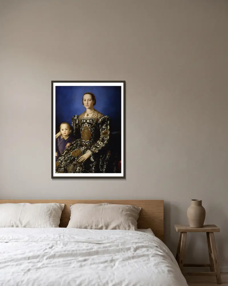 Porträt der Eleonora von Toledo mit ihrem Sohn Giovanni de' Medici von Agnolo Bronzino gerahmt an einer Wand