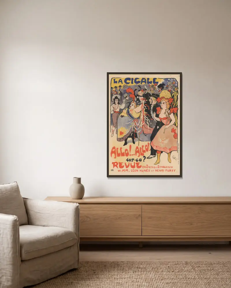 La Cigale. Allo.Allo, 1898 – nr 1 av Jules-Alexandre Grün inramad på en vägg