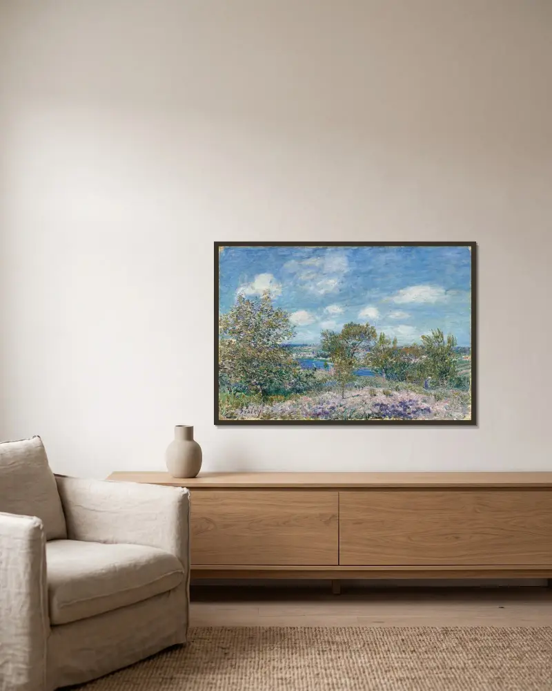 Majeftermiddag i By, nära Moret-sur-Loing av Alfred Sisley inramad på en vägg