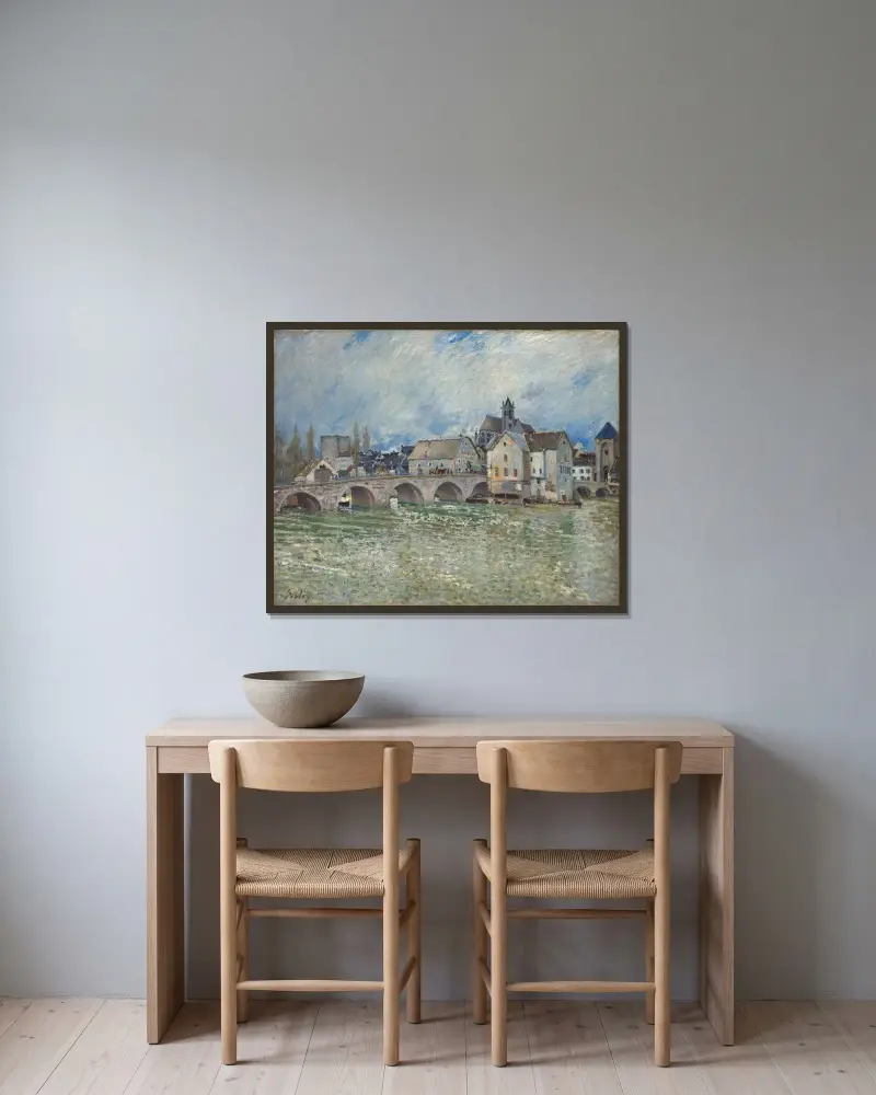 Bron i Moret-sur-Loing vid högvatten av Alfred Sisley inramad på en vägg