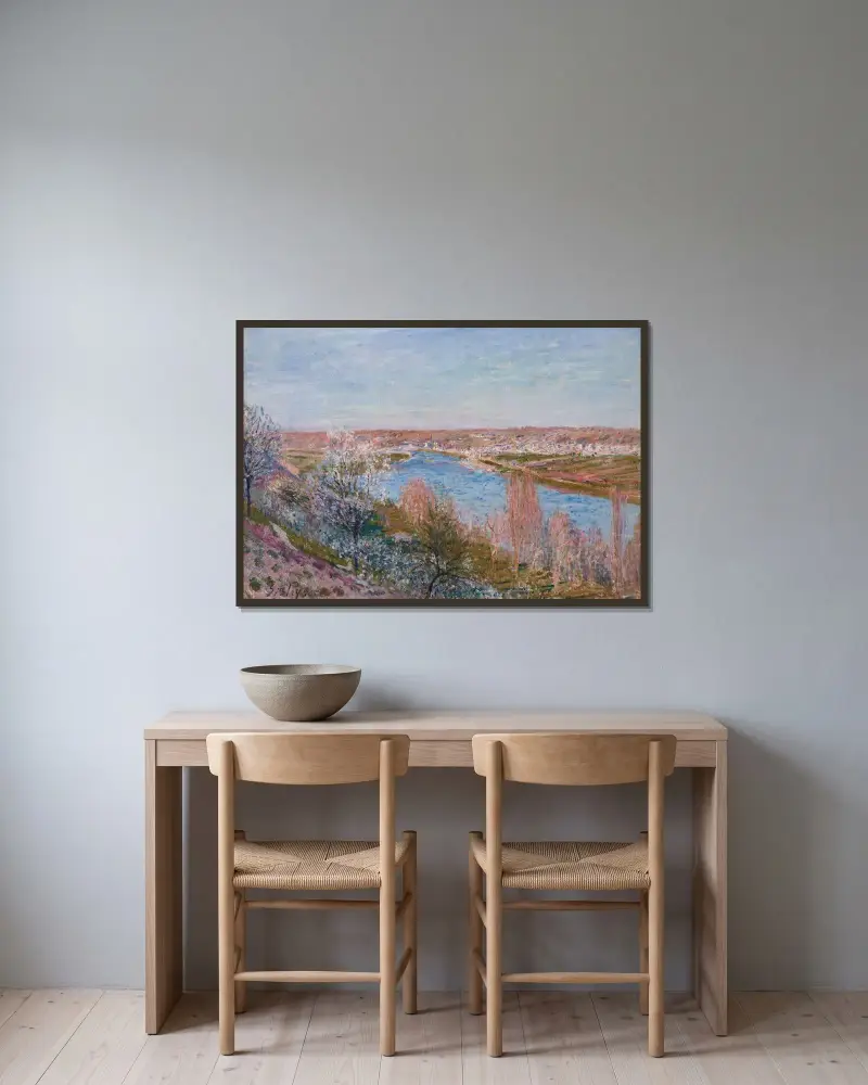 Byn Champagne vid solnedgången, april av Alfred Sisley inramad på en vägg