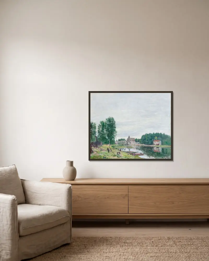 Die Bootswerft von Matrat, Moret-sur-Loing, bei Regenwetter von Alfred Sisley gerahmt an einer Wand