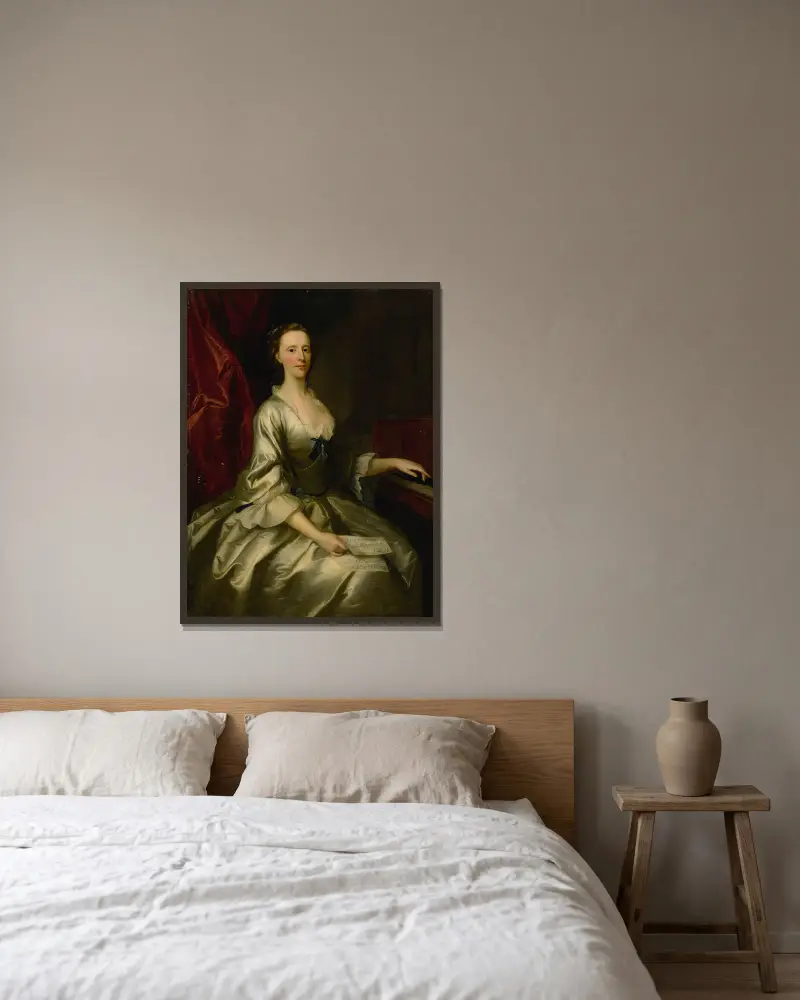 Porträtt av en dam, trekvartsfigur, sittande vid ett cembalo med ett notblad i handen av Allan Ramsay inramad på en vägg