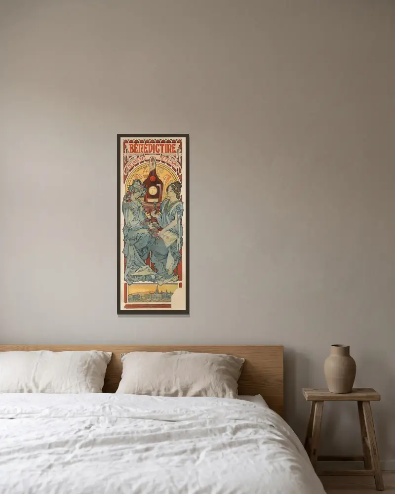 Bénédictine von Alphonse Mucha gerahmt an einer Wand