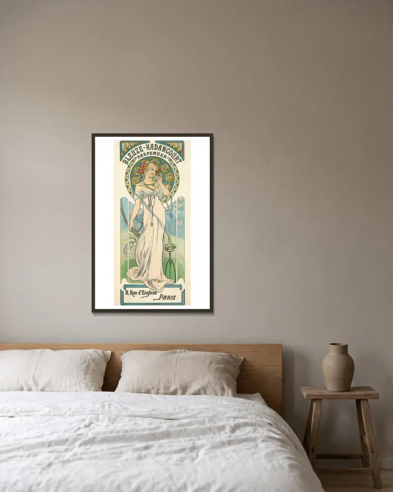 Bleuze-Hadancourt Parfumeur av Alphonse Mucha inramad på en vägg