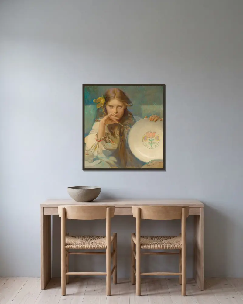 Girl with a Plate with a Folk Motif av Alphonse Mucha inramad på en vägg