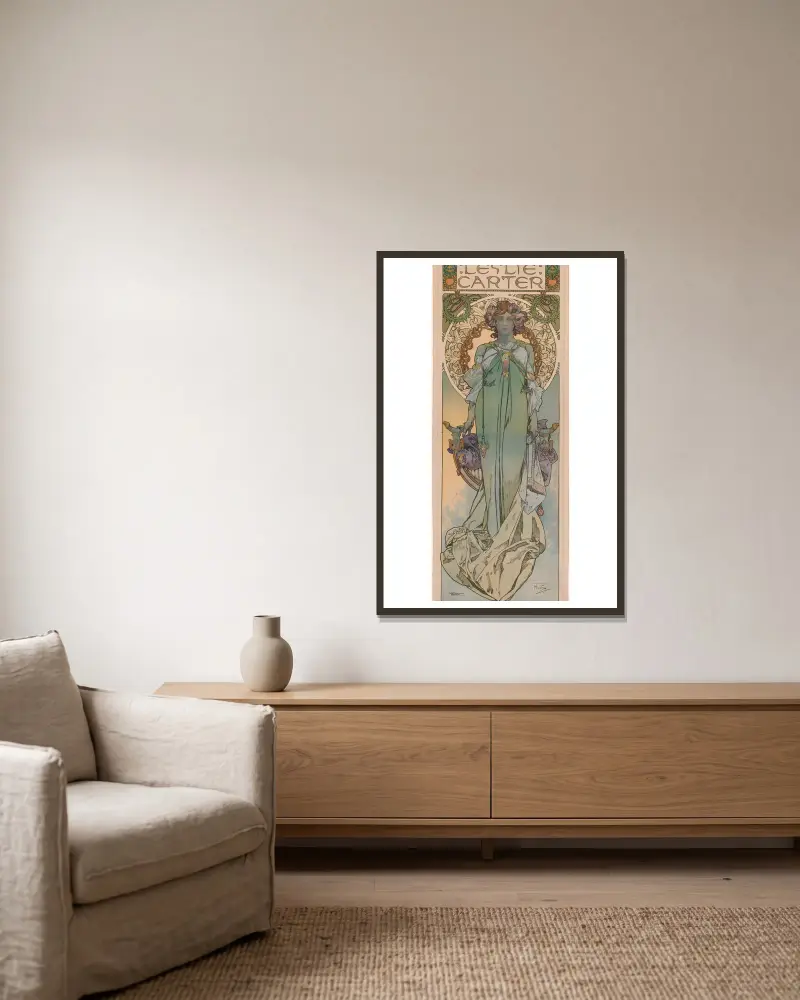 Leslie Carter av Alphonse Mucha inramad på en vägg