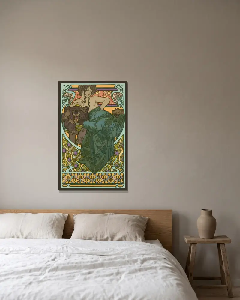 Untitled, 1902 – nr 1 av Alphonse Mucha inramad på en vägg