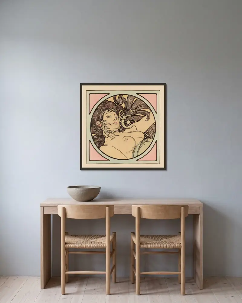 Glasmålning för fasaden till butiken Fouquet – nr 1 av Alphonse Mucha inramad på en vägg