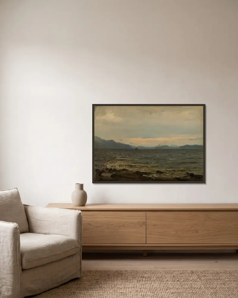 Grauwetter, Bømmelfjord von Amaldus Nielsen gerahmt an einer Wand