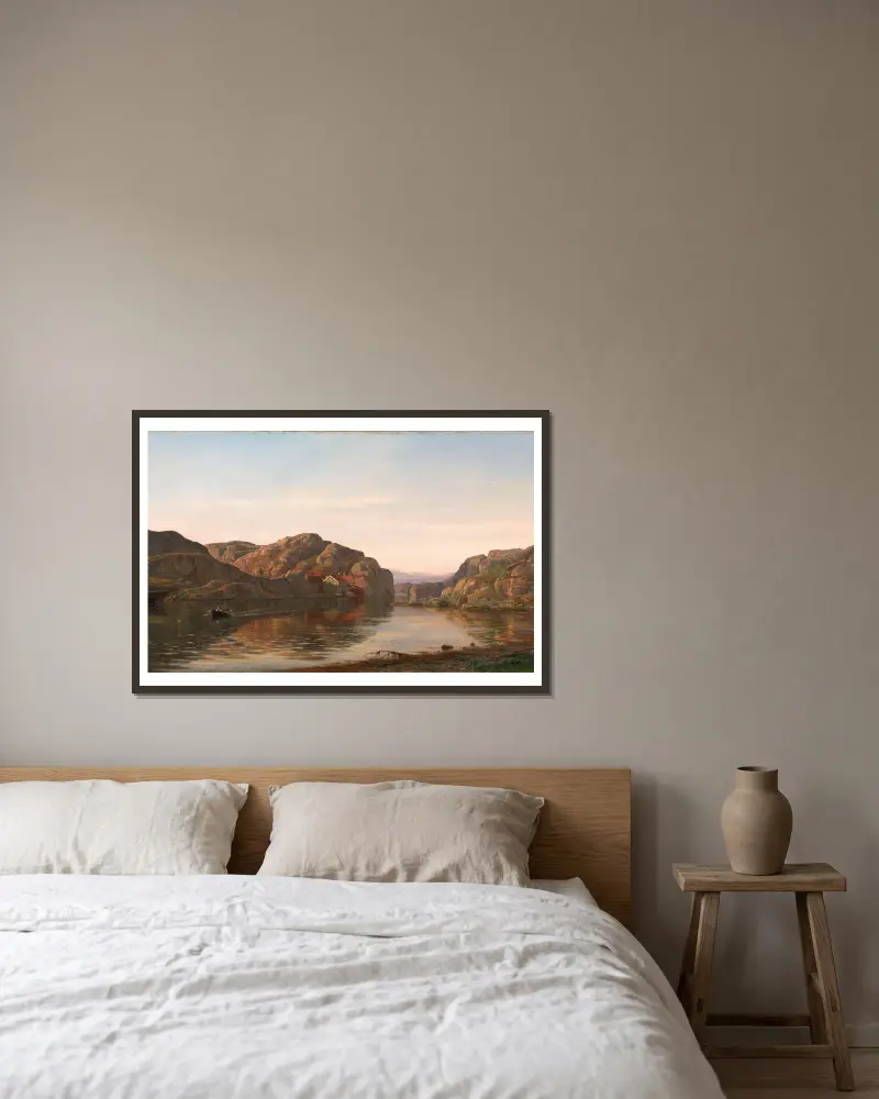 Morgon i Ny-Hellesund av Amaldus Nielsen inramad på en vägg