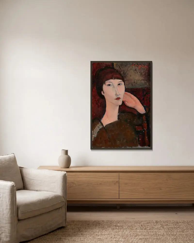 Adrienne (Žena s ofinou), Amedeo Modigliani v rámu na stěně