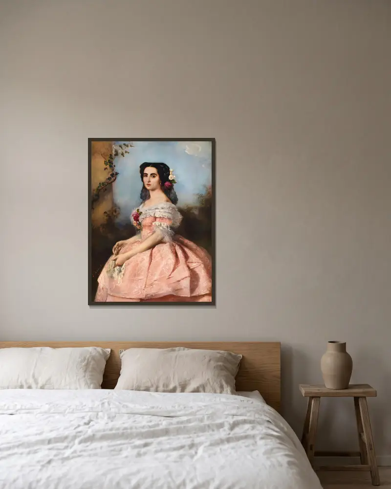 Porträtt av en elegant dam i rosa klänning av Anton Romako inramad på en vägg