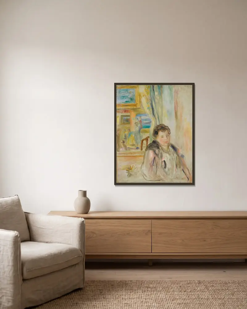 Frau im Interieur von Pierre-Auguste Renoir gerahmt an einer Wand