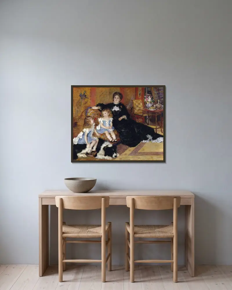 Madame Georges Charpentier und ihre Kinder von Pierre-Auguste Renoir gerahmt an einer Wand