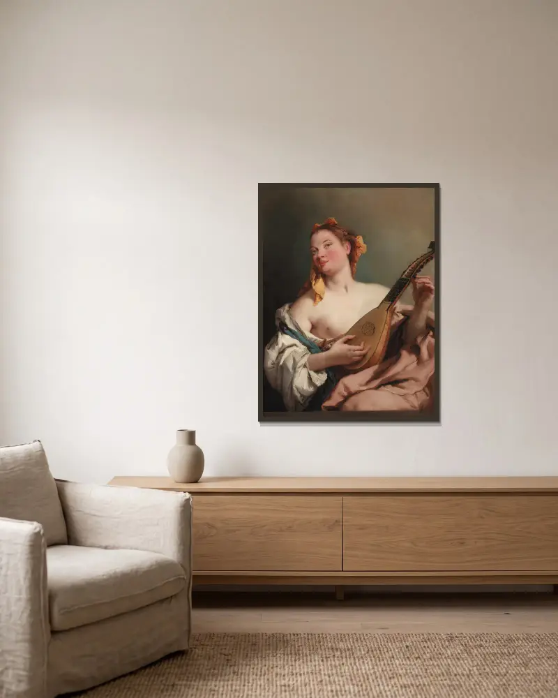 Kvinna med mandolin av Giovanni Battista Tiepolo inramad på en vägg