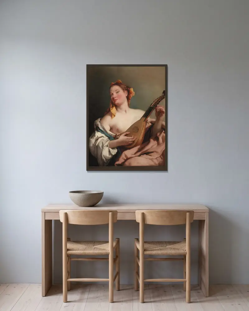 Kvinna med mandolin av Giovanni Battista Tiepolo inramad på en vägg