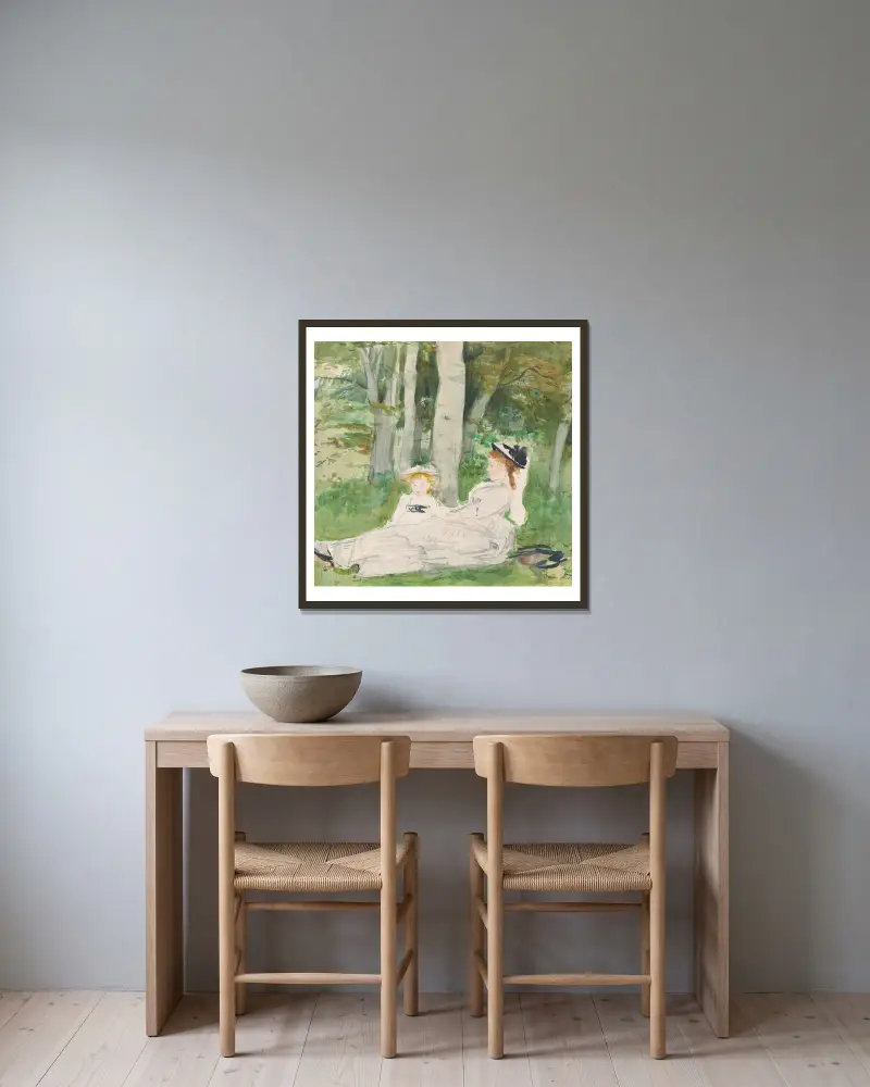Vid skogsbrynet (Edma och Jeanne) av Berthe Morisot inramad på en vägg