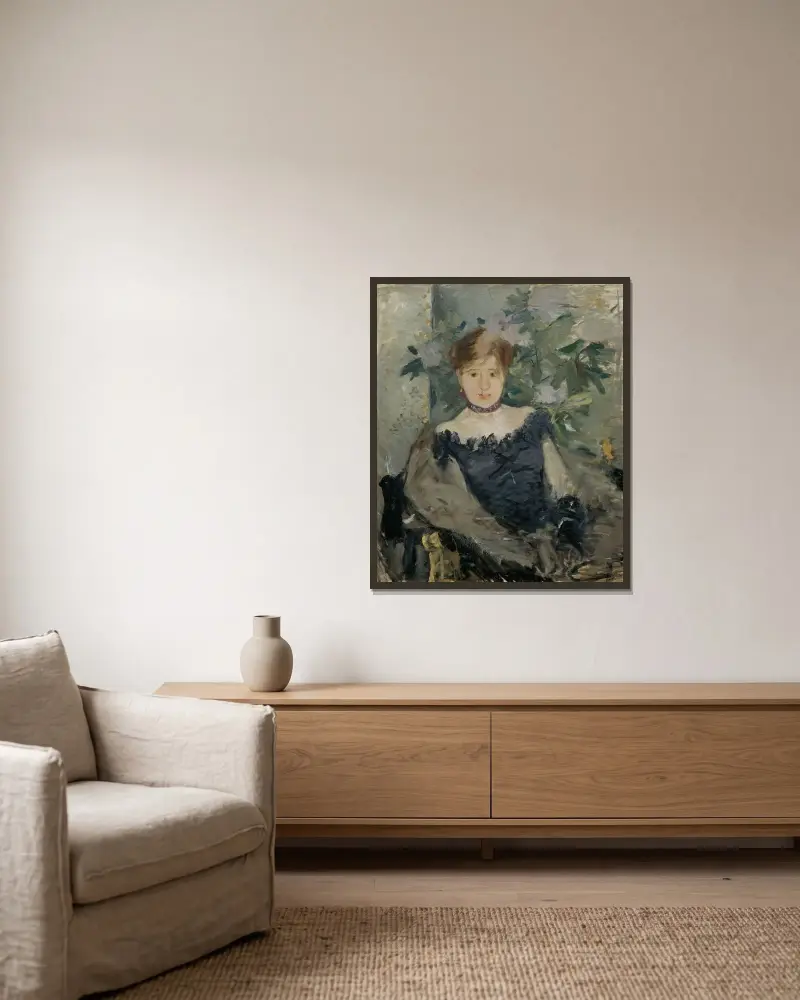 Le Corsage Noir av Berthe Morisot inramad på en vägg