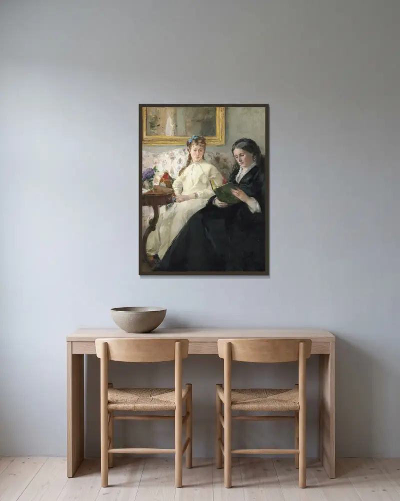 Die Mutter und Schwester der Künstlerin von Berthe Morisot gerahmt an einer Wand