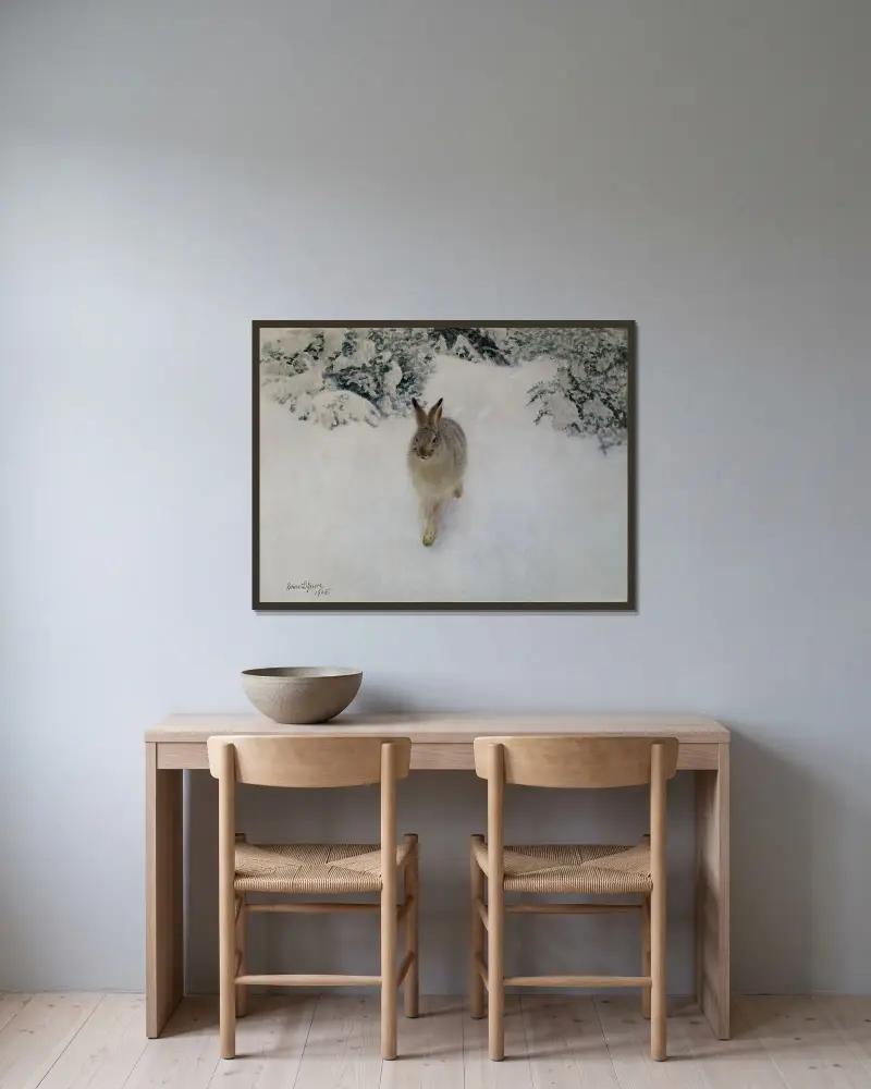 Hare in Winter von Bruno Liljefors gerahmt an einer Wand