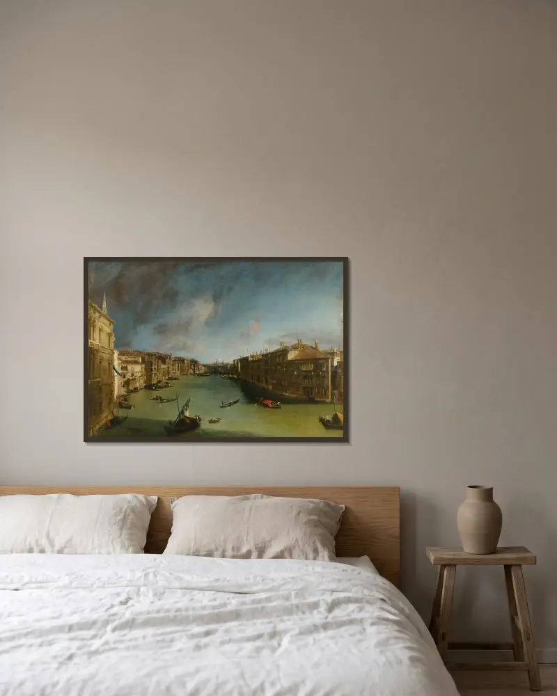 Canal Grande från Palazzo Balbi mot Rialto av Canaletto inramad på en vägg