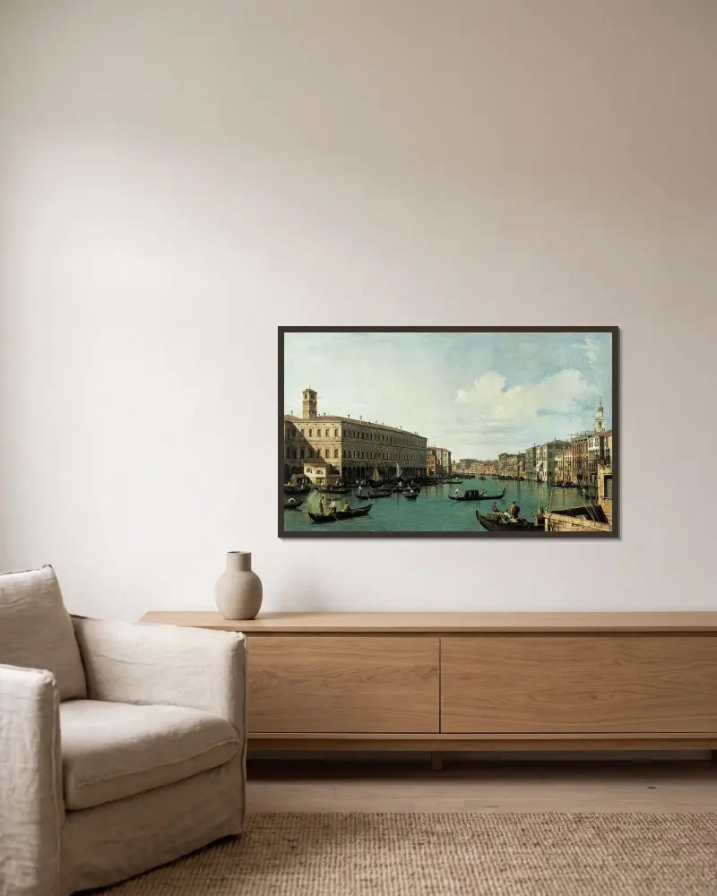 Canal Grande sett från Rialtobron av Canaletto inramad på en vägg
