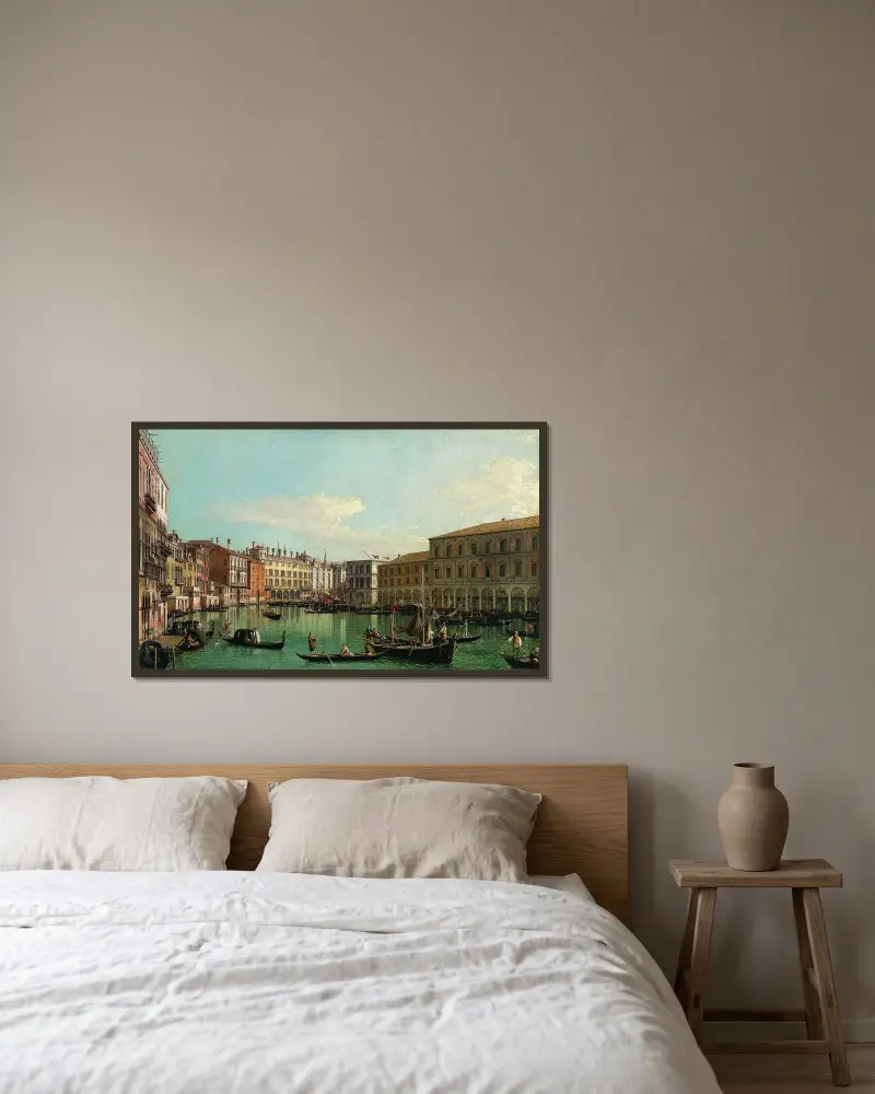 Canal Grande i Venedig, mot Rialtobron av Canaletto inramad på en vägg