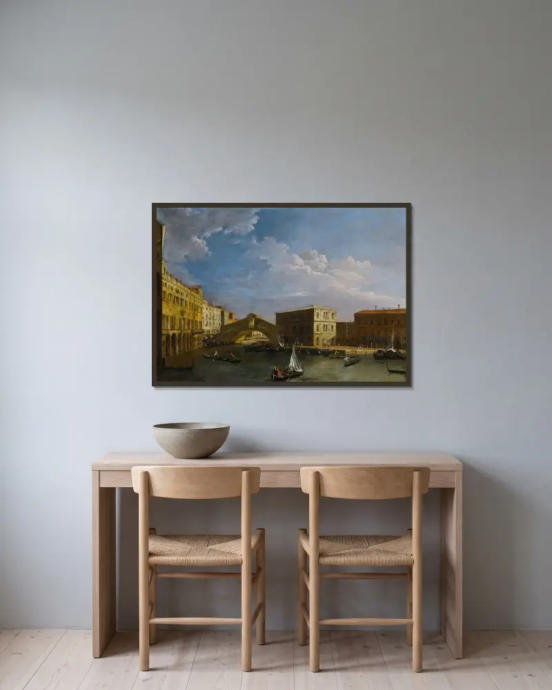 Venedig, vy över Canal Grande och Rialtobron från norr av Canaletto inramad på en vägg