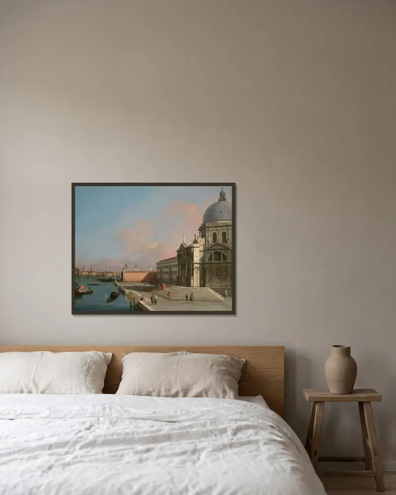 Venedig, Canal Grande mot öster med Santa Maria della Salute av Canaletto inramad på en vägg