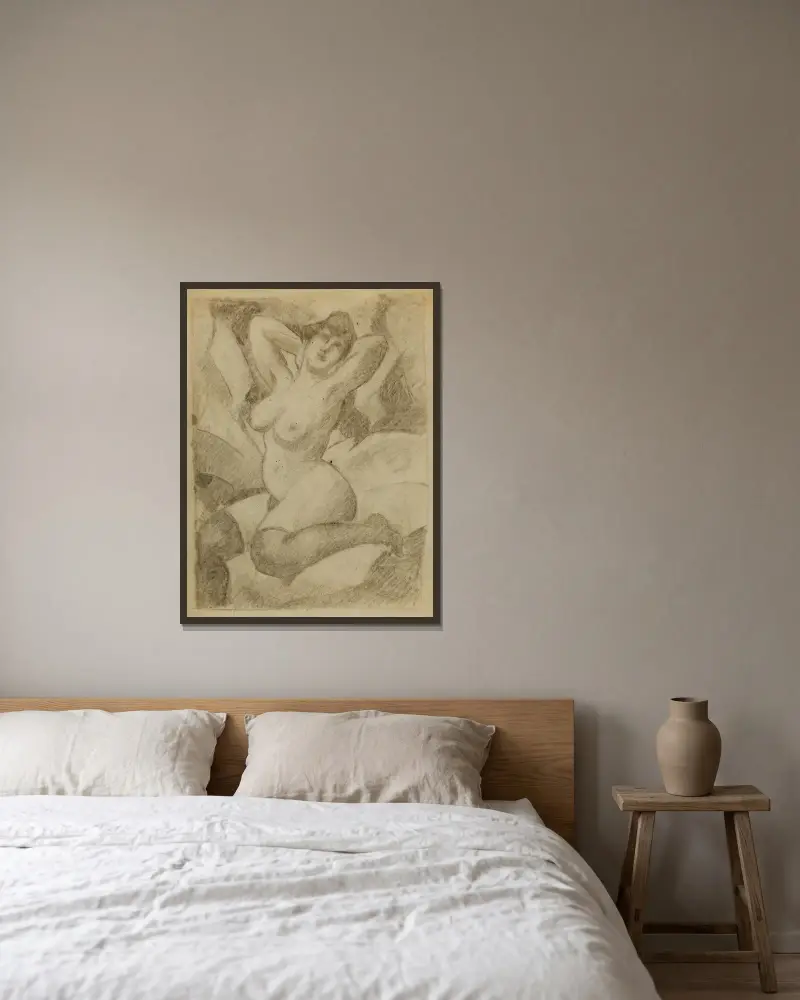 Kvinnlig nakenstudie med svarta strumpor av Carl Newman inramad på en vägg