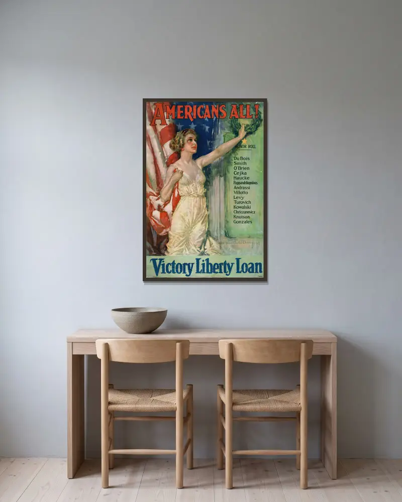 Americans All! Victory Liberty Loan von Howard Chandler Christy gerahmt an einer Wand