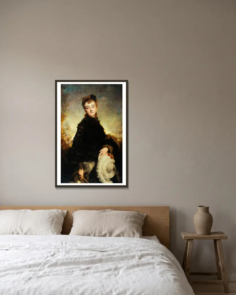 Portrét ženy, Charles Chaplin v rámu na stěně