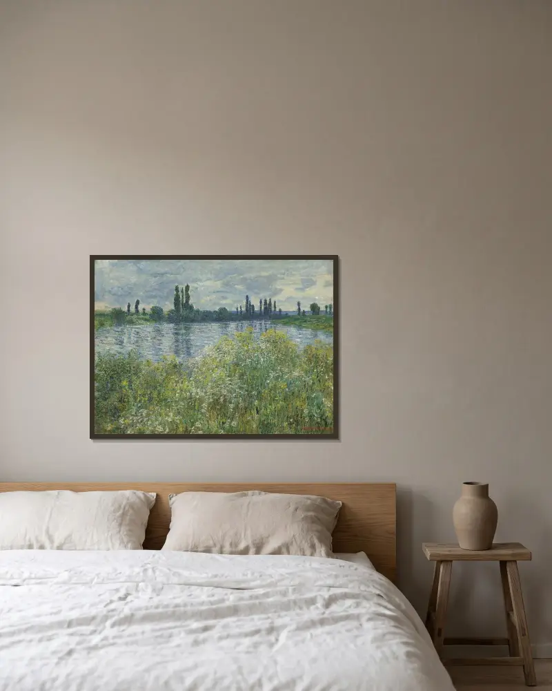 Seines strand vid Vétheuil av Claude Monet inramad på en vägg