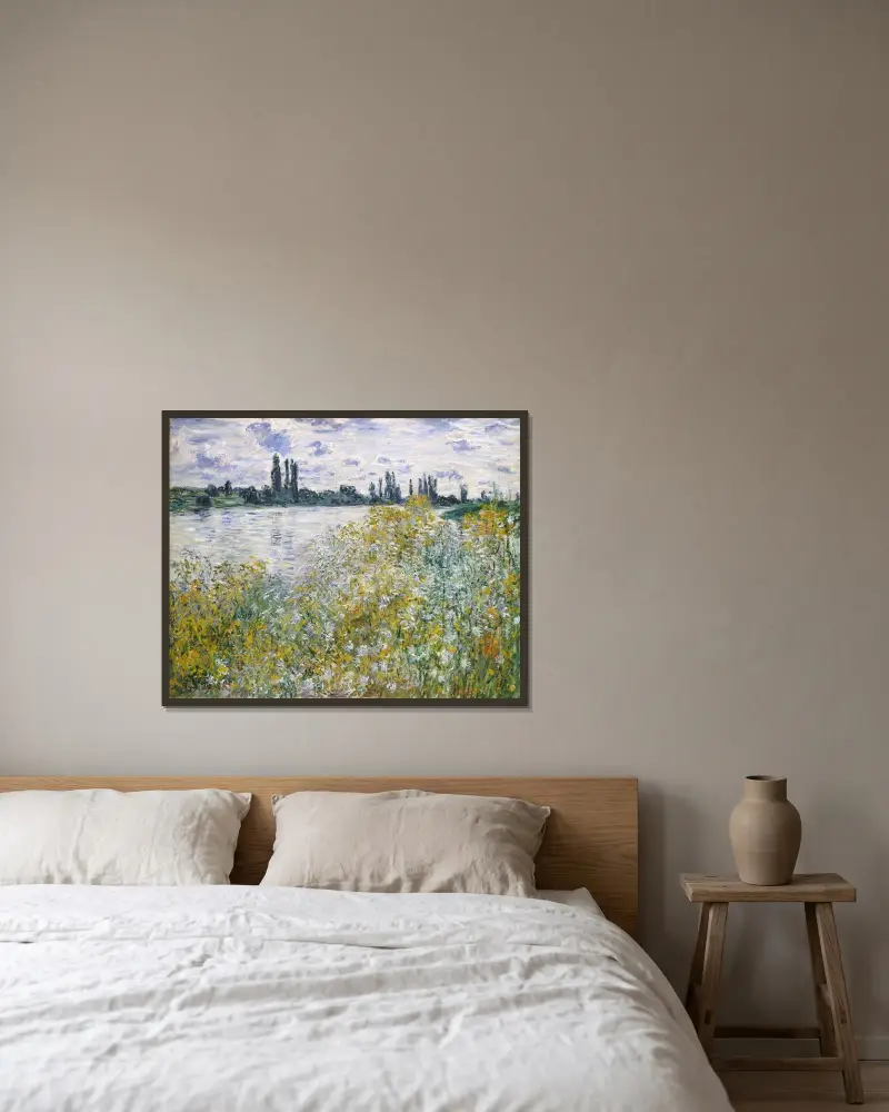 Blomsterön nära Vétheuil av Claude Monet inramad på en vägg