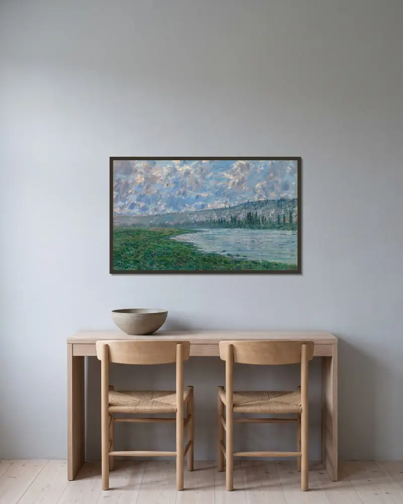 Die Seine bei Vétheuil von Claude Monet gerahmt an einer Wand