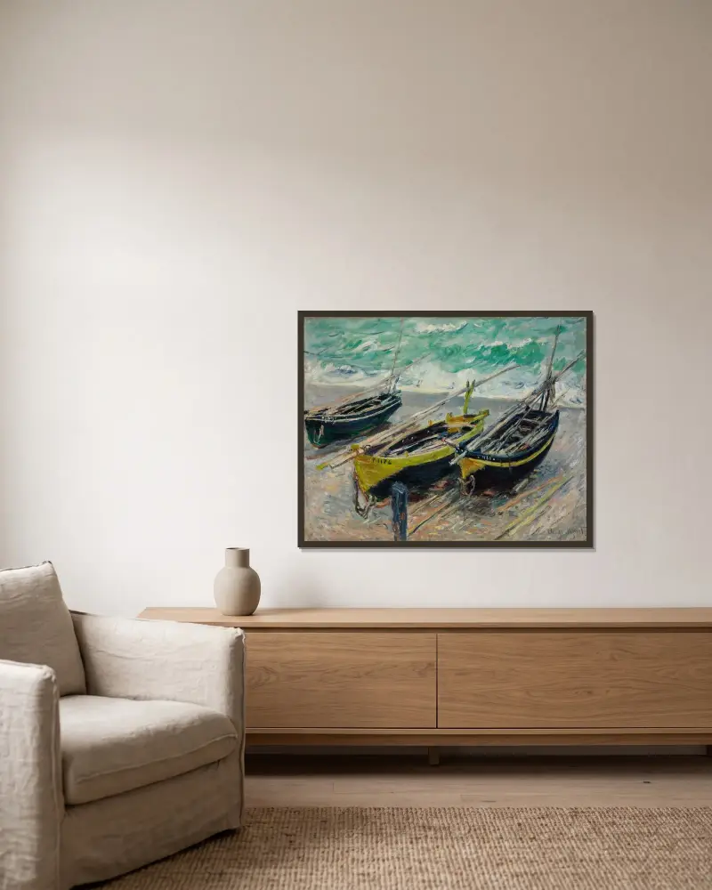 Drei Fischerboote von Claude Monet gerahmt an einer Wand