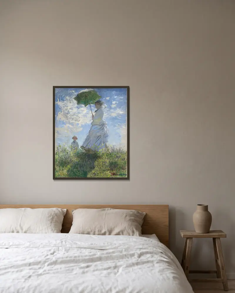 Žena s parasolem – paní Monetová a její syn, Claude Monet v rámu na stěně