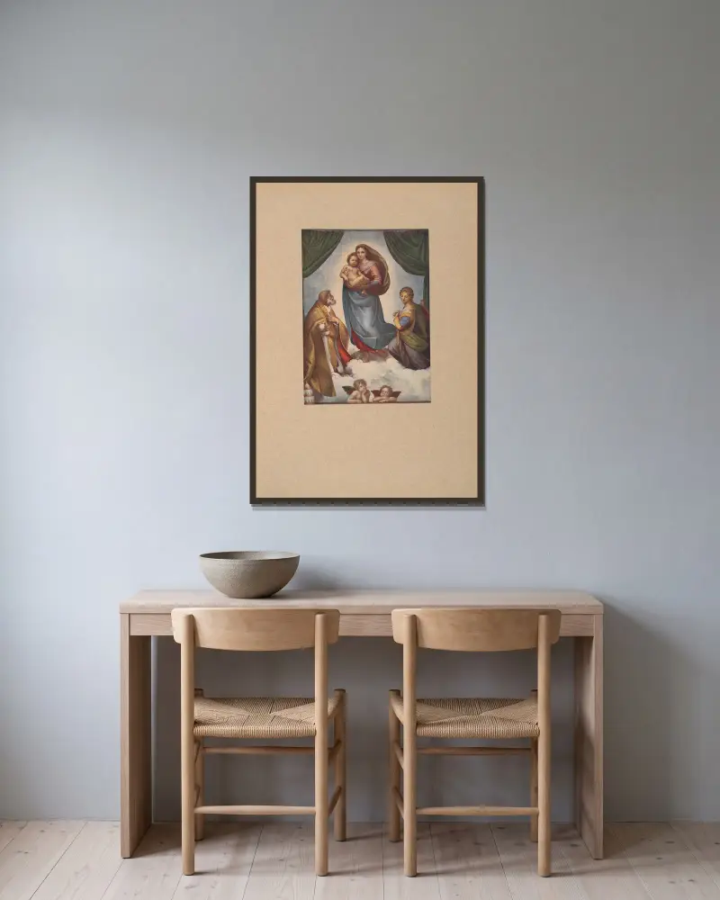 Raffael, Sixtinische Madonna von Corrado Ricci gerahmt an einer Wand