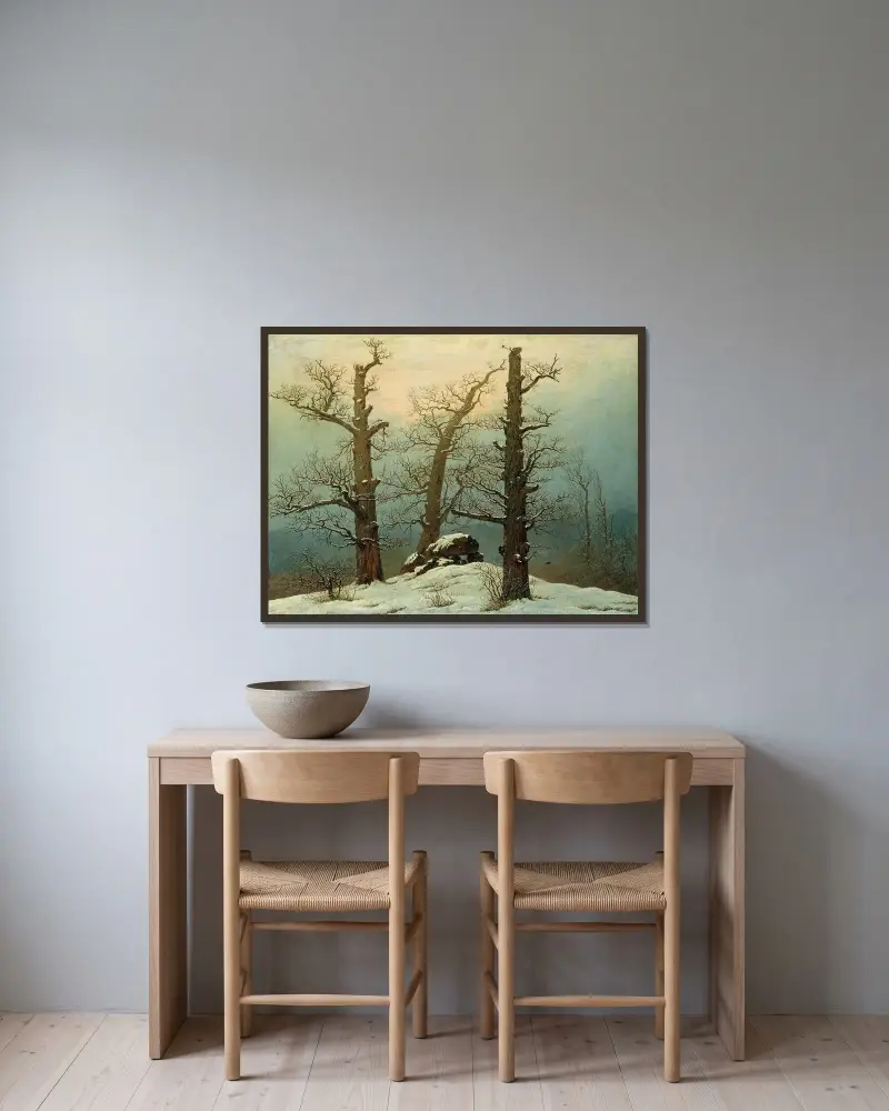 Röse i snö av Caspar David Friedrich inramad på en vägg