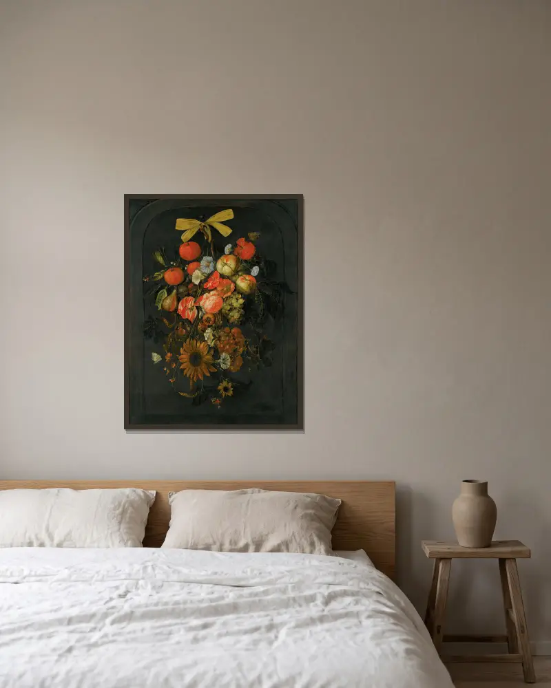 Girlande mit Blumen und Früchten von Cornelis de Heem gerahmt an einer Wand