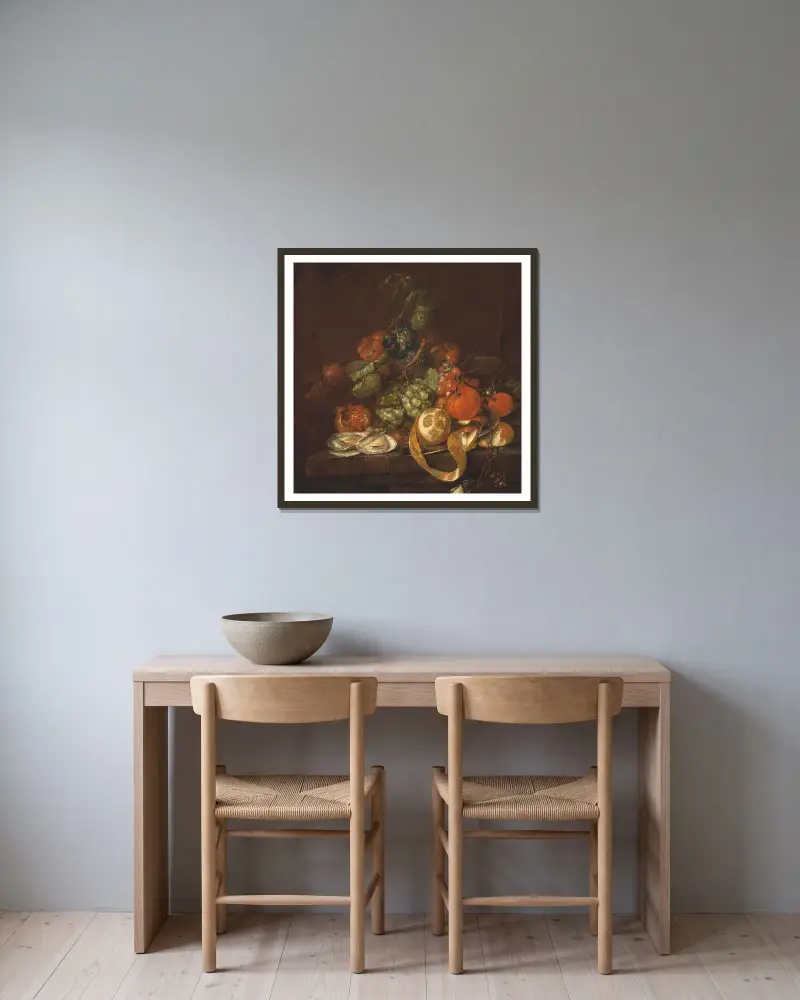Stilleben med citroner, ostron, druvor och fjärilar på ett bord av Cornelis de Heem inramad på en vägg