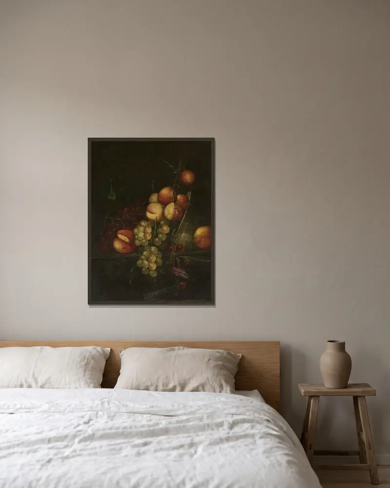 Stillleben – Äpfel und Trauben von Cornelis de Heem gerahmt an einer Wand