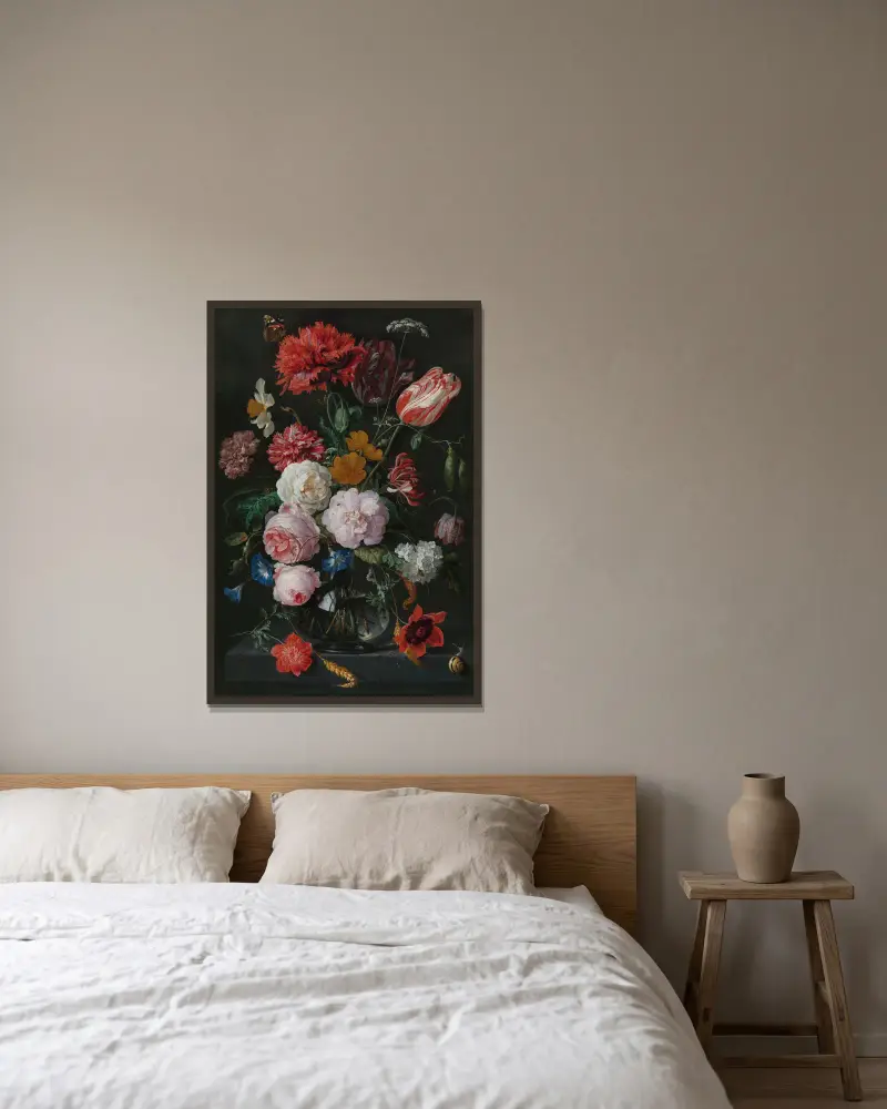 Stilleben med blommor i glasvas av Jan Davidsz de Heem inramad på en vägg