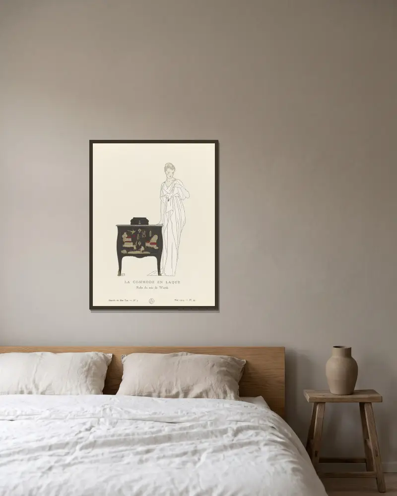 Der Lackschrank. Abendkleid von Worth, 1914 – Nr. 1 von Bernard Boutet de Monvel gerahmt an einer Wand