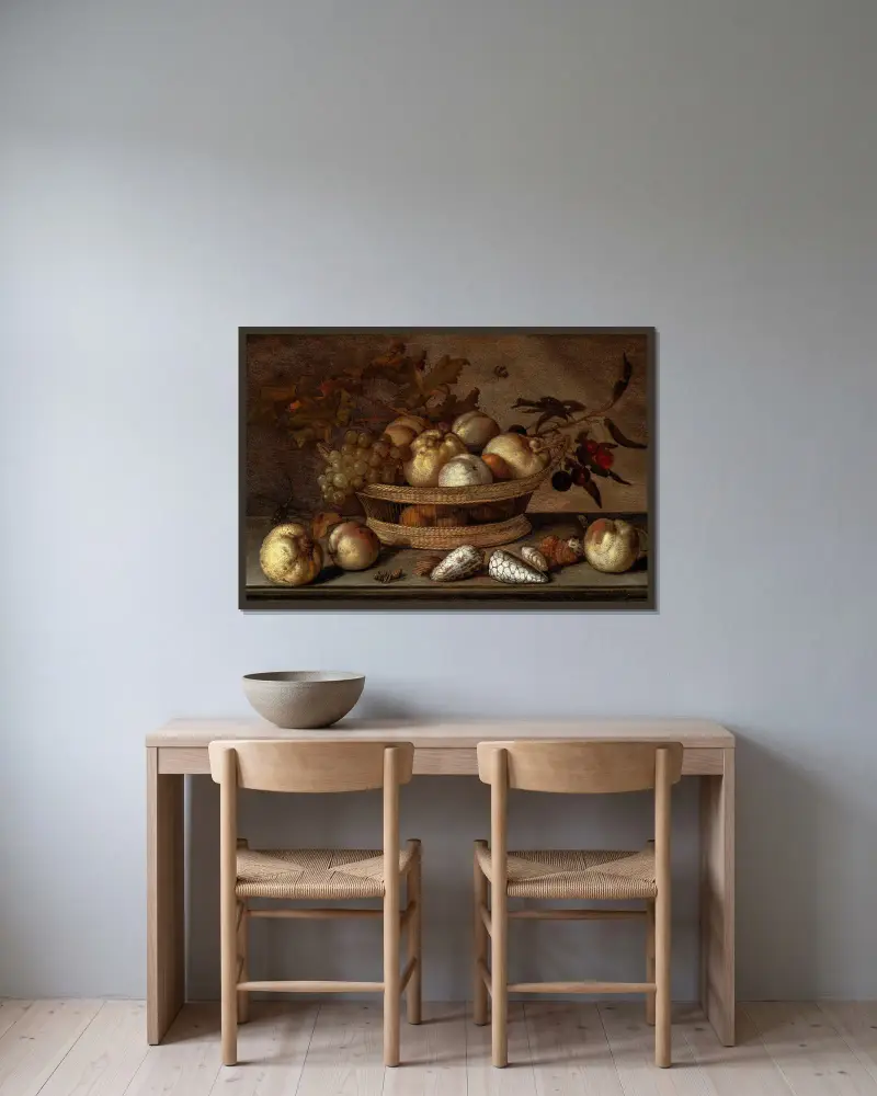 En korg med körsbär, äpplen, persikor och en klase druvor, omgiven av äpplen, persikor, snäckor, bin och en trollslända, 1647 av Balthasar van der Ast inramad på en vägg