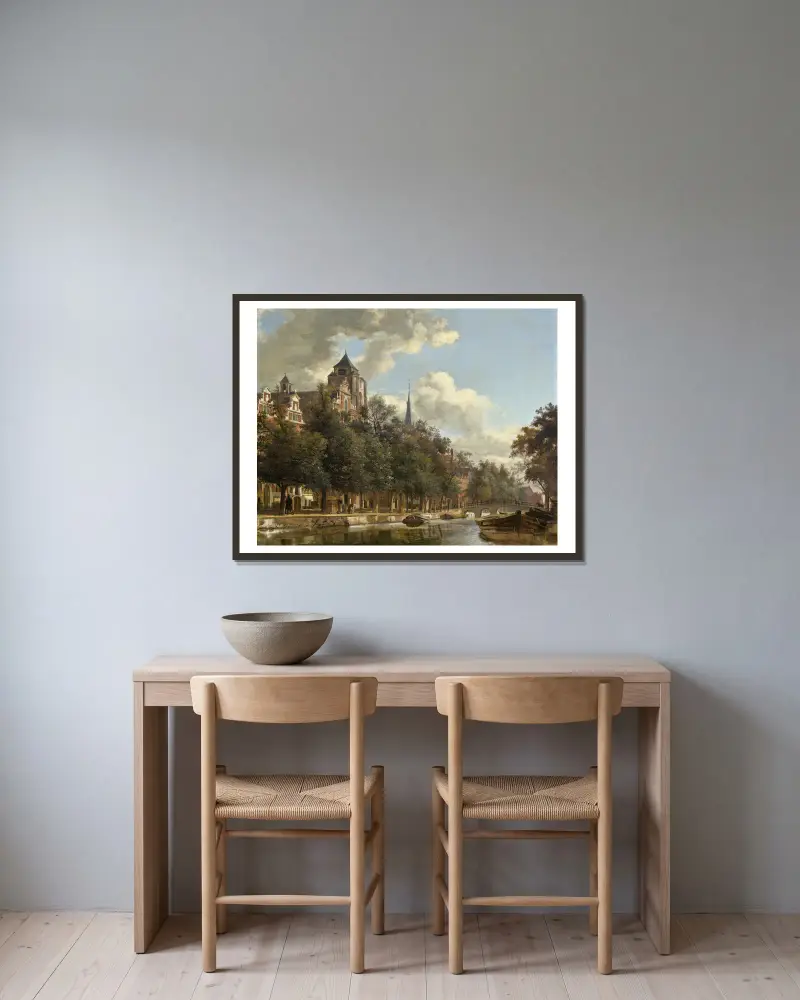 Blick entlang eines holländischen Kanals von Jan van der Heyden gerahmt an einer Wand