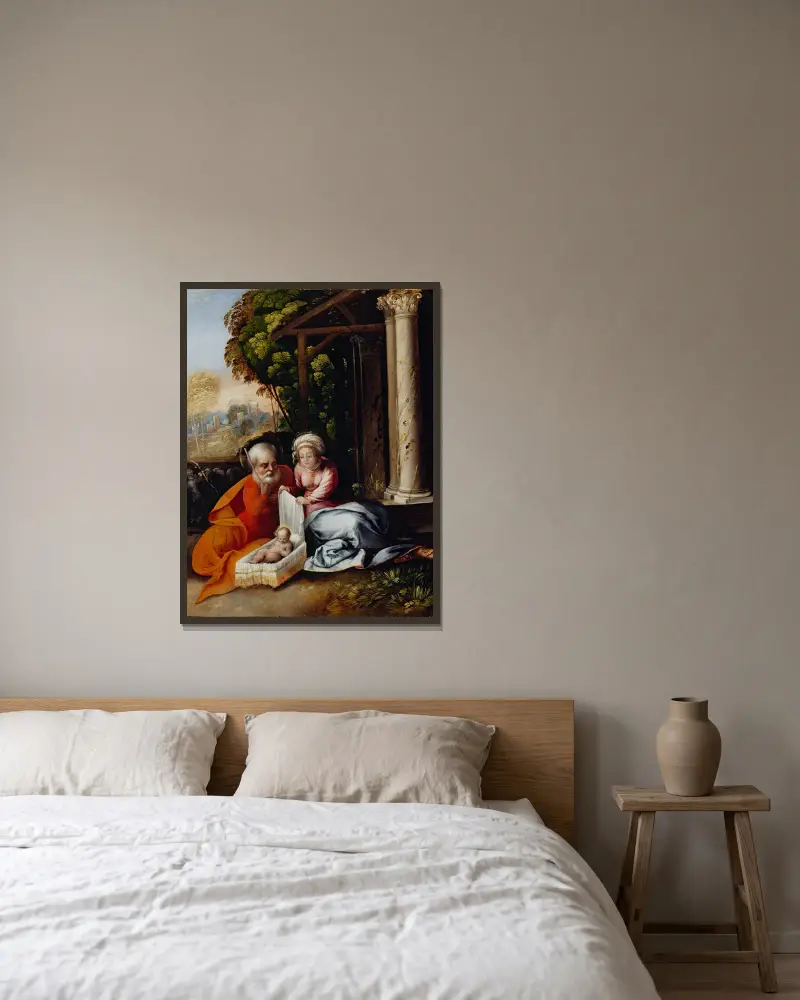 Die Heilige Familie von Dosso Dossi gerahmt an einer Wand