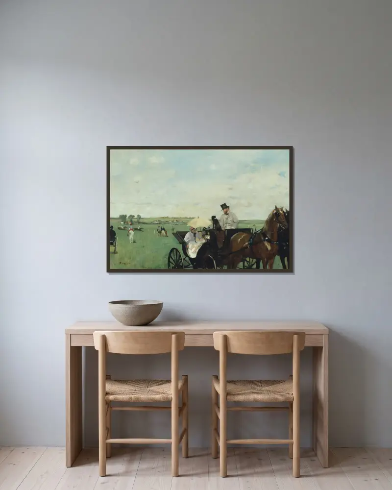 Bei den Pferderennen auf dem Land von Edgar Degas gerahmt an einer Wand
